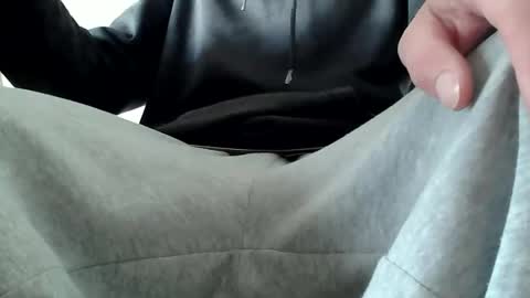 kiwibulge123 online show from 05/29/26, 02:09