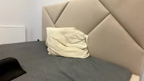 kiwigray online show from 01/19/26, 02:21