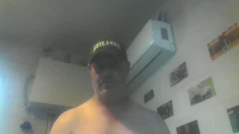 kiwiguy19773 online show from 04/05/26, 03:36