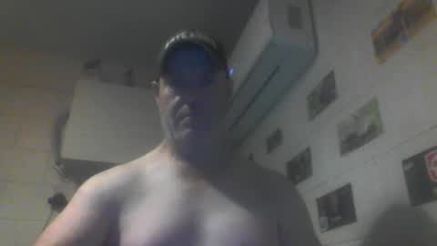 kiwiguy19773 online show from 05/13/26, 07:50
