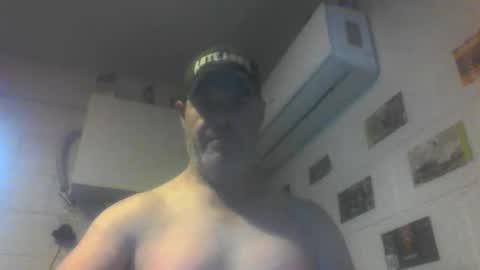 kiwiguy19773 online show from 05/16/26, 04:20