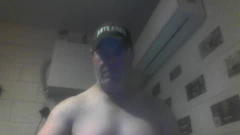kiwiguy19773 online show from 05/26/26, 07:37
