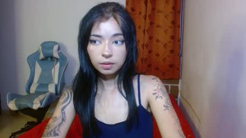 kiyu online show from 10/07/25, 01:36