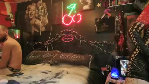 Snapshot of kjs_daddy123 chatting on 02/20/26, 06:59 Daddy His Splash Queen online show from 02/20/26, 06:59