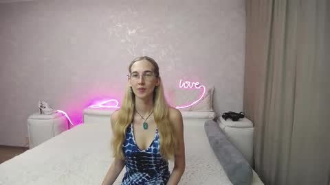 Klary online show from 12/01/25, 05:23