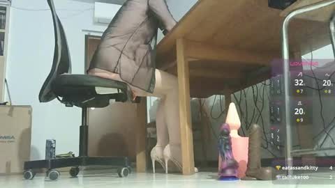 Klaudia online show from 12/27/24, 06:14