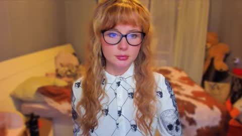 Snapshot of klementinagirl chatting on 10/13/25, 08:20 Klementinafanslyklementina6661 online show from 10/13/25, 08:20