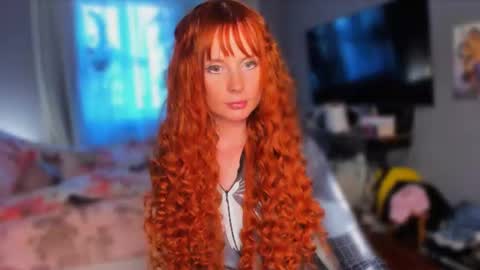 Snapshot of klementinagirl chatting on 06/27/26, 06:35 Klementinafanslyklementina6661 online show from 06/27/26, 06:35