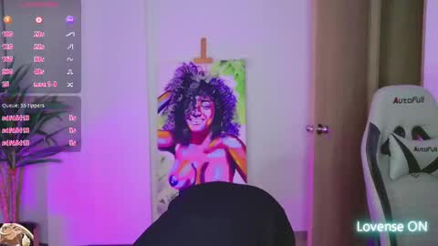 Christina online show from 09/11/25, 01:17