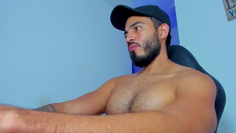 Snapshot of klinsmannwalton chatting on 11/17/25, 03:34 klinsmannwalton online show from 11/17/25, 03:34