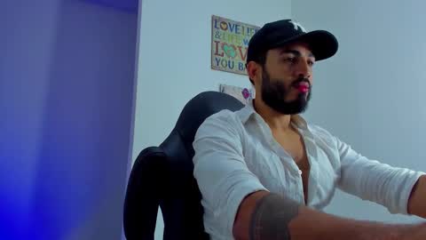 Snapshot of klinsmannwalton chatting on 11/26/25, 10:38 klinsmannwalton online show from 11/26/25, 10:38