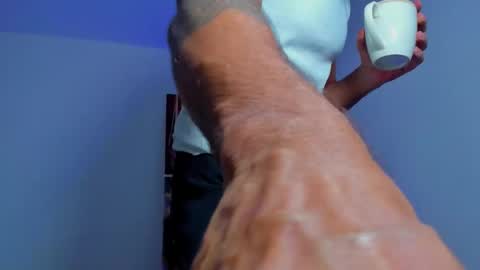 Snapshot of klinsmannwalton chatting on 11/27/25, 02:41 klinsmannwalton online show from 11/27/25, 02:41