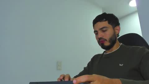 Snapshot of klinsmannwalton chatting on 02/03/26, 11:26 klinsmannwalton online show from 02/03/26, 11:26