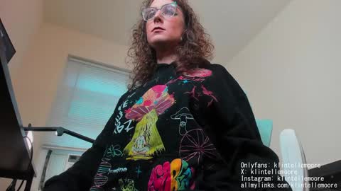 Klintelle Moore online show from 12/06/24, 08:51