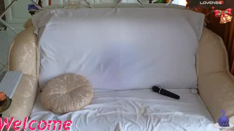Snapshot of klitores chatting on 01/19/25, 04:54 ALYONA online show from 01/19/25, 04:54