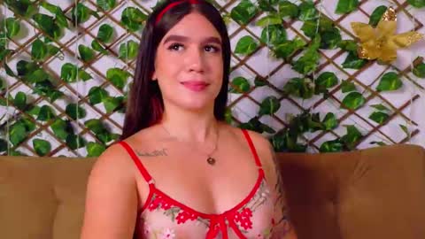 kloe_bella online show from 11/13/25, 01:43