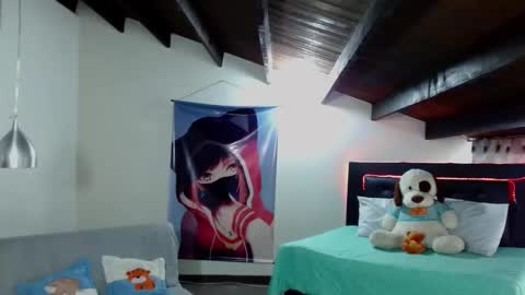 Snapshot of kloe_deker chatting on 01/17/25, 04:47 Kloe deker online show from 01/17/25, 04:47