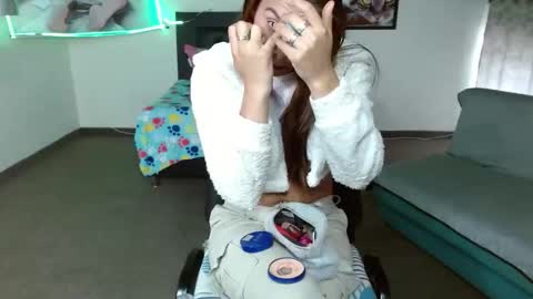 Snapshot of kloe_deker chatting on 03/07/25, 06:11 Kloe deker online show from 03/07/25, 06:11