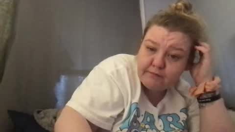 Snapshot of kmarie1196 chatting on 02/19/26, 06:04 kmarie1196 online show from 02/19/26, 06:04