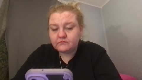 Snapshot of kmarie1196 chatting on 03/16/26, 01:00 kmarie1196 online show from 03/16/26, 01:00