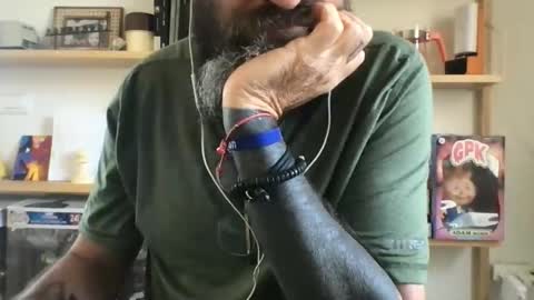 knicker76 online show from 10/16/25, 08:26