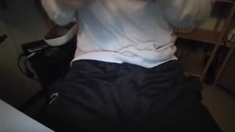 Snapshot of knilbonk chatting on 04/05/26, 07:11 knilbonk online show from 04/05/26, 07:11