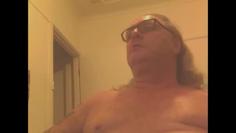 Snapshot of knobout chatting on 12/02/24, 07:58 knobout online show from 12/02/24, 07:58