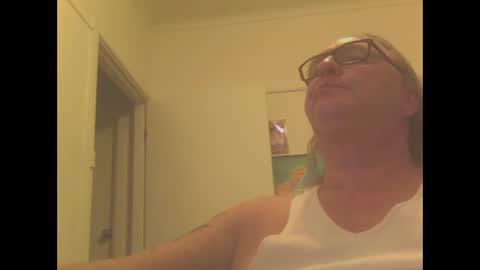 Snapshot of knobout chatting on 12/09/24, 03:50 knobout online show from 12/09/24, 03:50