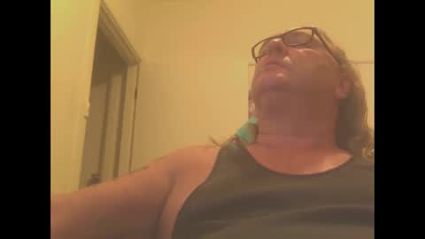 Snapshot of knobout chatting on 12/30/24, 12:42 knobout online show from 12/30/24, 12:42