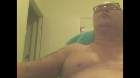 Snapshot of knobout chatting on 01/06/25, 01:09 knobout online show from 01/06/25, 01:09