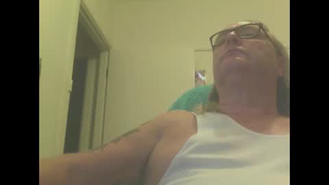 Snapshot of knobout chatting on 01/08/25, 10:26 knobout online show from 01/08/25, 10:26