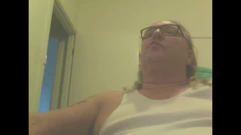 Snapshot of knobout chatting on 01/16/25, 06:14 knobout online show from 01/16/25, 06:14