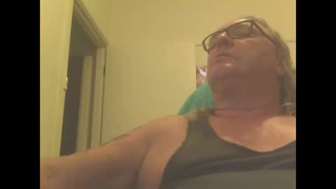 Snapshot of knobout chatting on 01/27/25, 11:00 knobout online show from 01/27/25, 11:00