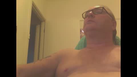 Snapshot of knobout chatting on 02/02/25, 08:46 knobout online show from 02/02/25, 08:46