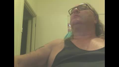 Snapshot of knobout chatting on 02/04/25, 11:05 knobout online show from 02/04/25, 11:05