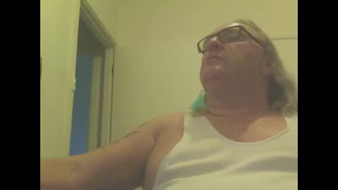 Snapshot of knobout chatting on 02/10/25, 05:03 knobout online show from 02/10/25, 05:03