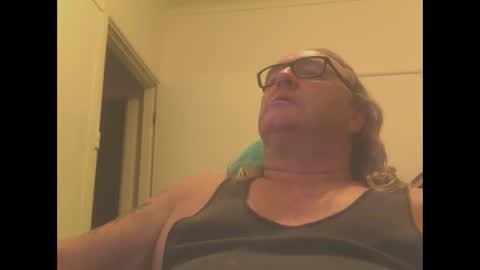 Snapshot of knobout chatting on 02/25/25, 11:30 knobout online show from 02/25/25, 11:30