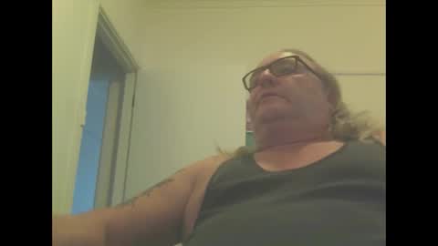 Snapshot of knobout chatting on 03/08/25, 03:06 knobout online show from 03/08/25, 03:06