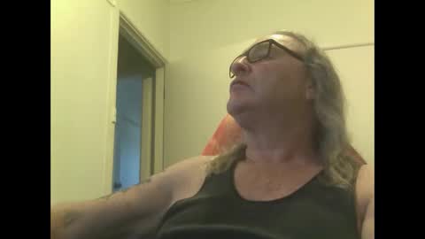 Snapshot of knobout chatting on 10/01/25, 06:41 knobout online show from 10/01/25, 06:41