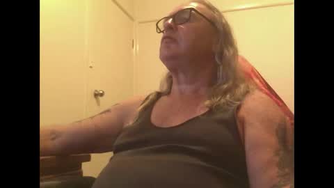 Snapshot of knobout chatting on 02/18/26, 08:54 knobout online show from 02/18/26, 08:54