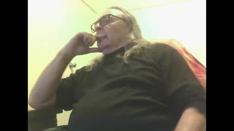 knobout online show from 06/11/26, 08:12