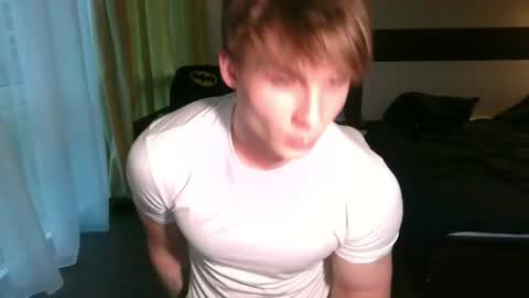Snapshot of knotsiemens chatting on 06/18/26, 04:55 Adam online show from 06/18/26, 04:55