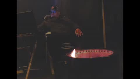 Snapshot of knuta1967 chatting on 10/18/25, 09:59 Noname online show from 10/18/25, 09:59