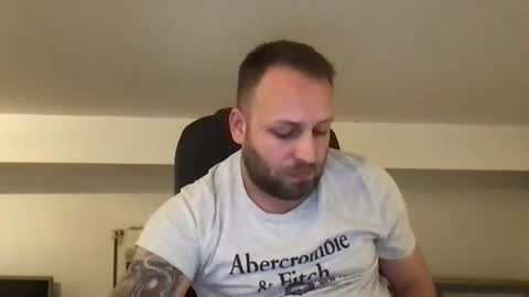 hugo online show from 11/06/25, 11:37