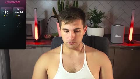 Snapshot of kochka25 chatting on 12/23/24, 11:25 Sweet boy online show from 12/23/24, 11:25