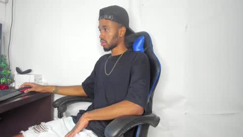 kofi online show from 12/25/24, 01:31