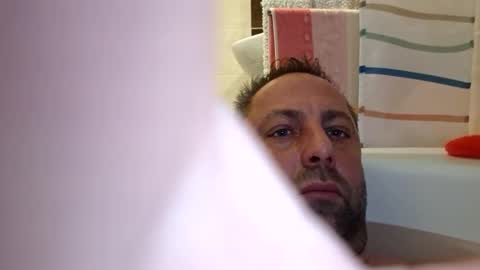 Snapshot of kokk01 chatting on 11/18/25, 07:40 Kokk01 online show from 11/18/25, 07:40