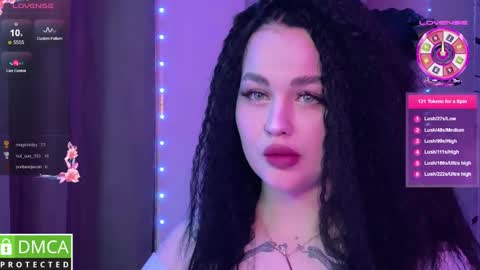 Mia online show from 03/08/25, 09:18