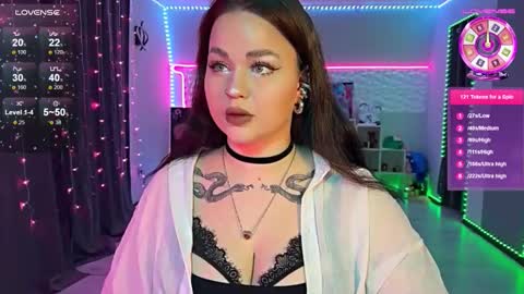 Mia online show from 02/22/26, 12:36