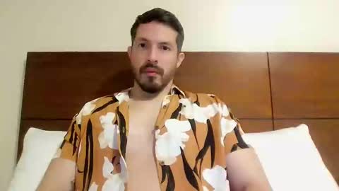 kolombianox online show from 10/19/25, 04:24